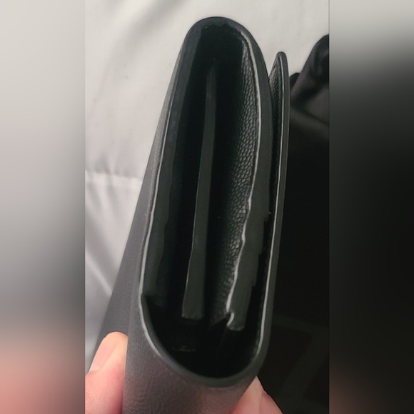 Authentic YSL black leather long wallet - Picture 4 of 15